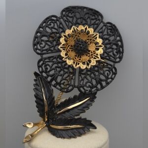 Flower Brooch Handmade Vintage Black Enamel Gold-Tone Lace Articulated Pin